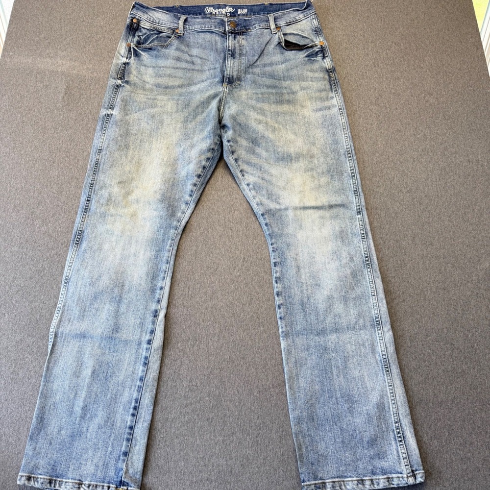 Wrangler Retro Slim Boot Jeans Mens 40x34 Light Wash Denim 1077MWZGL